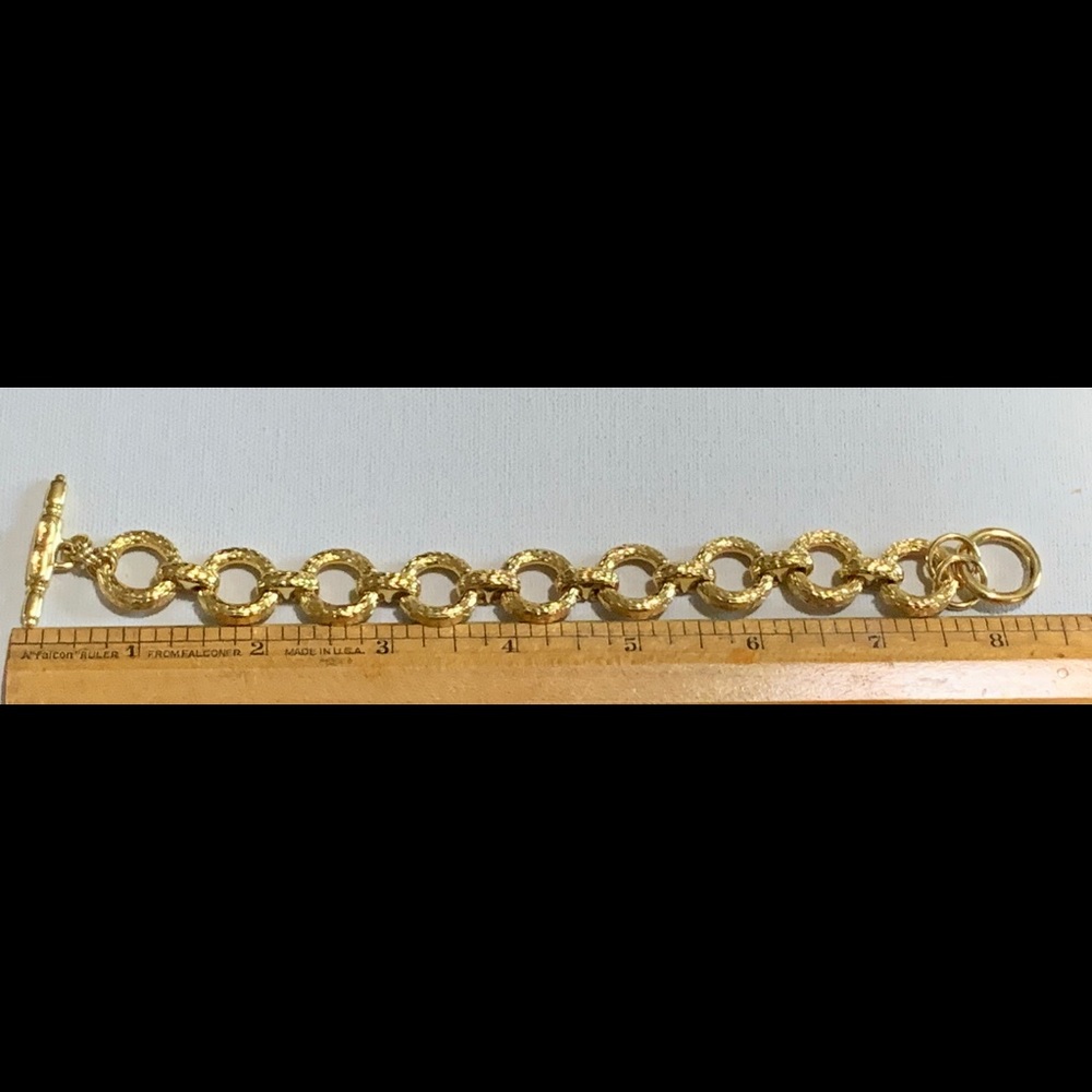 Kenneth Lane KJL Lightweight Gold Plated Bracelet - Picture 4 of 7